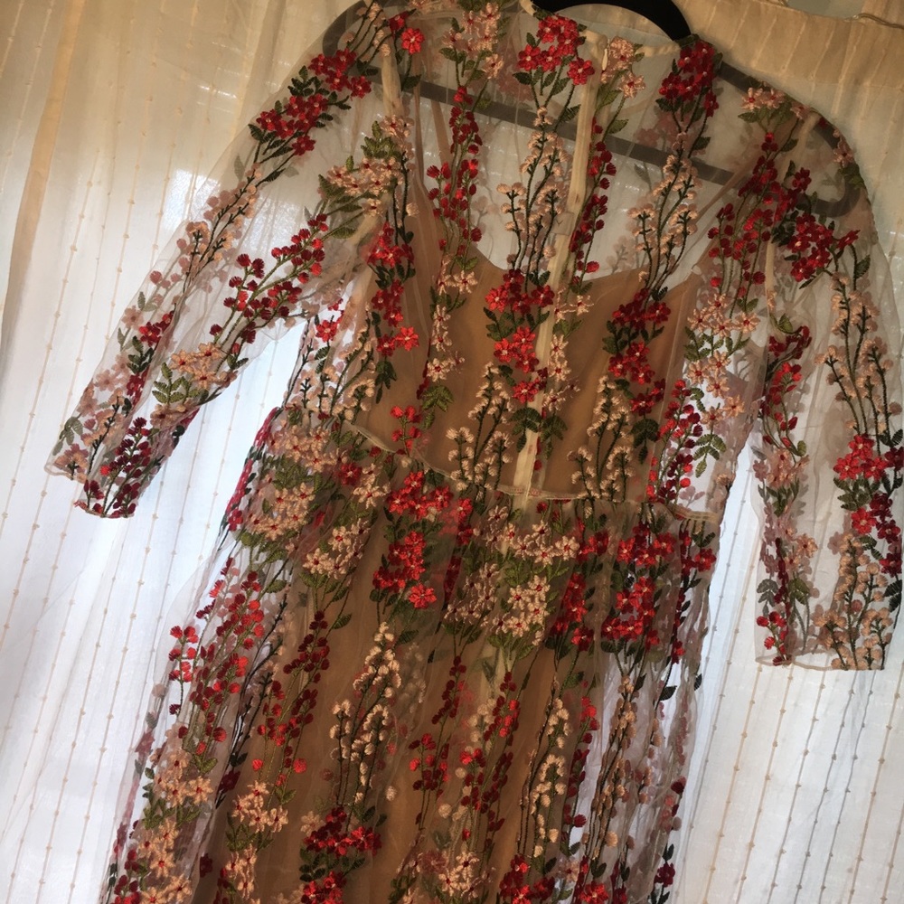 Floral embroidered dress size M/L